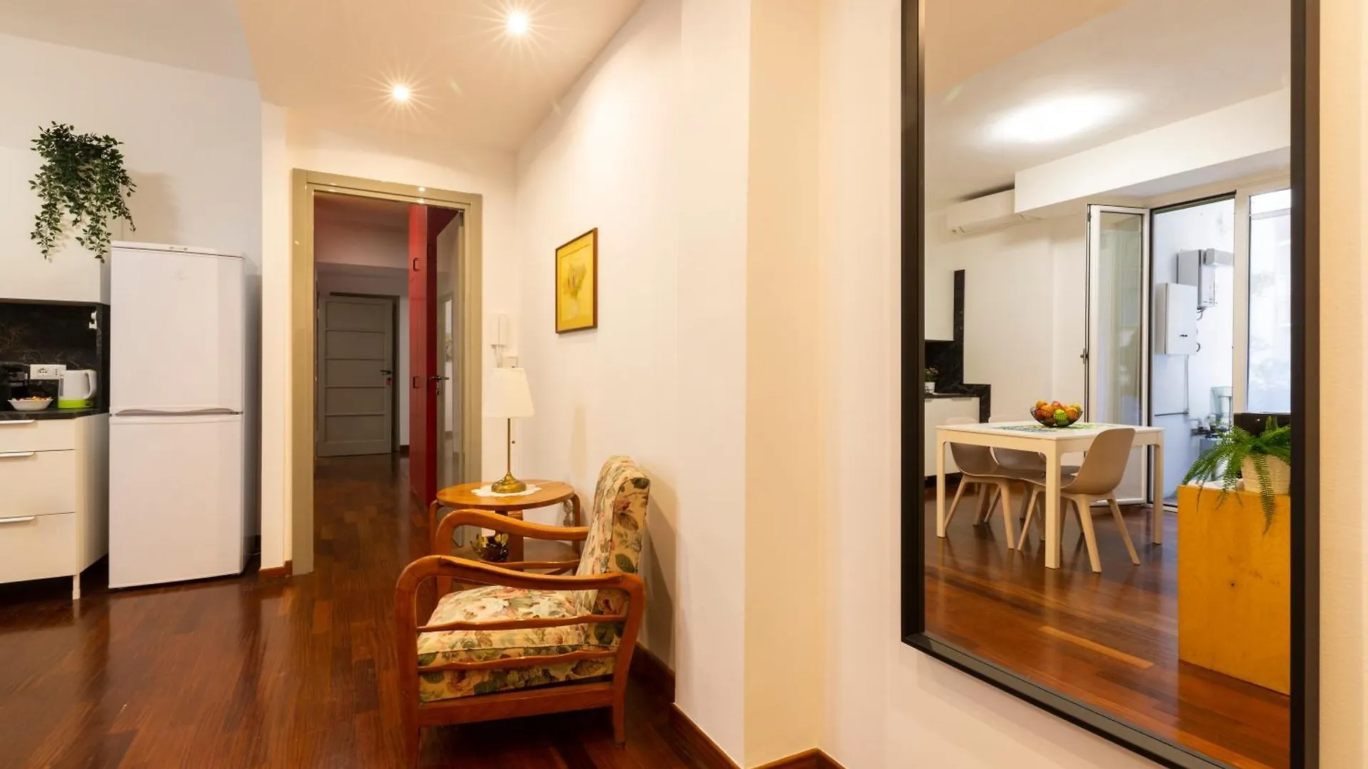 Apartment Rainbow Home - Citylife Milan